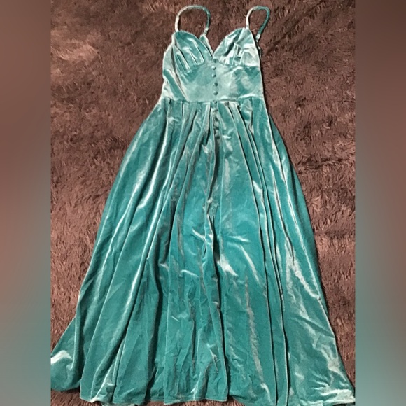 Shein Fold Pleated Split Hem Teal Velvet Cami Dress Sz Med NWOT - Picture 7 of 8